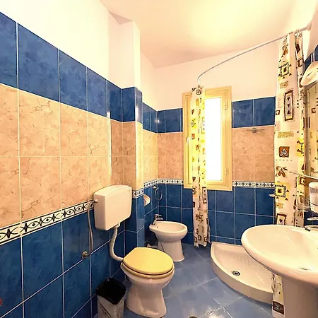 아파트 Vlora's Authentic Abode *