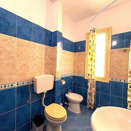 Vlora's Authentic Abode *