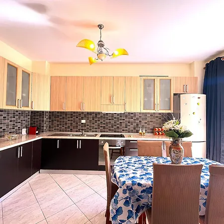 Vlora's Authentic Abode Apartment