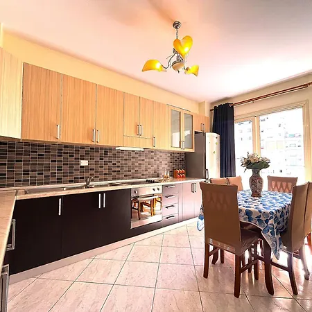 Vlora's Authentic Abode Apartment Vlore