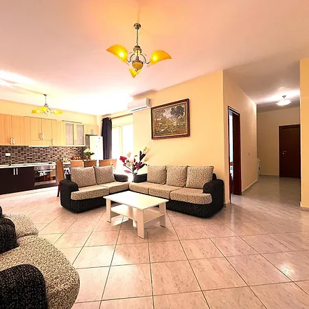 Vlora's Authentic Abode *