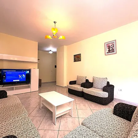 Vlora's Authentic Abode Appartement Vlorë