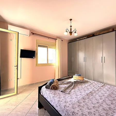 Vlora's Authentic Abode
