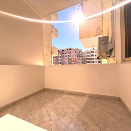 Vlora's Authentic Abode